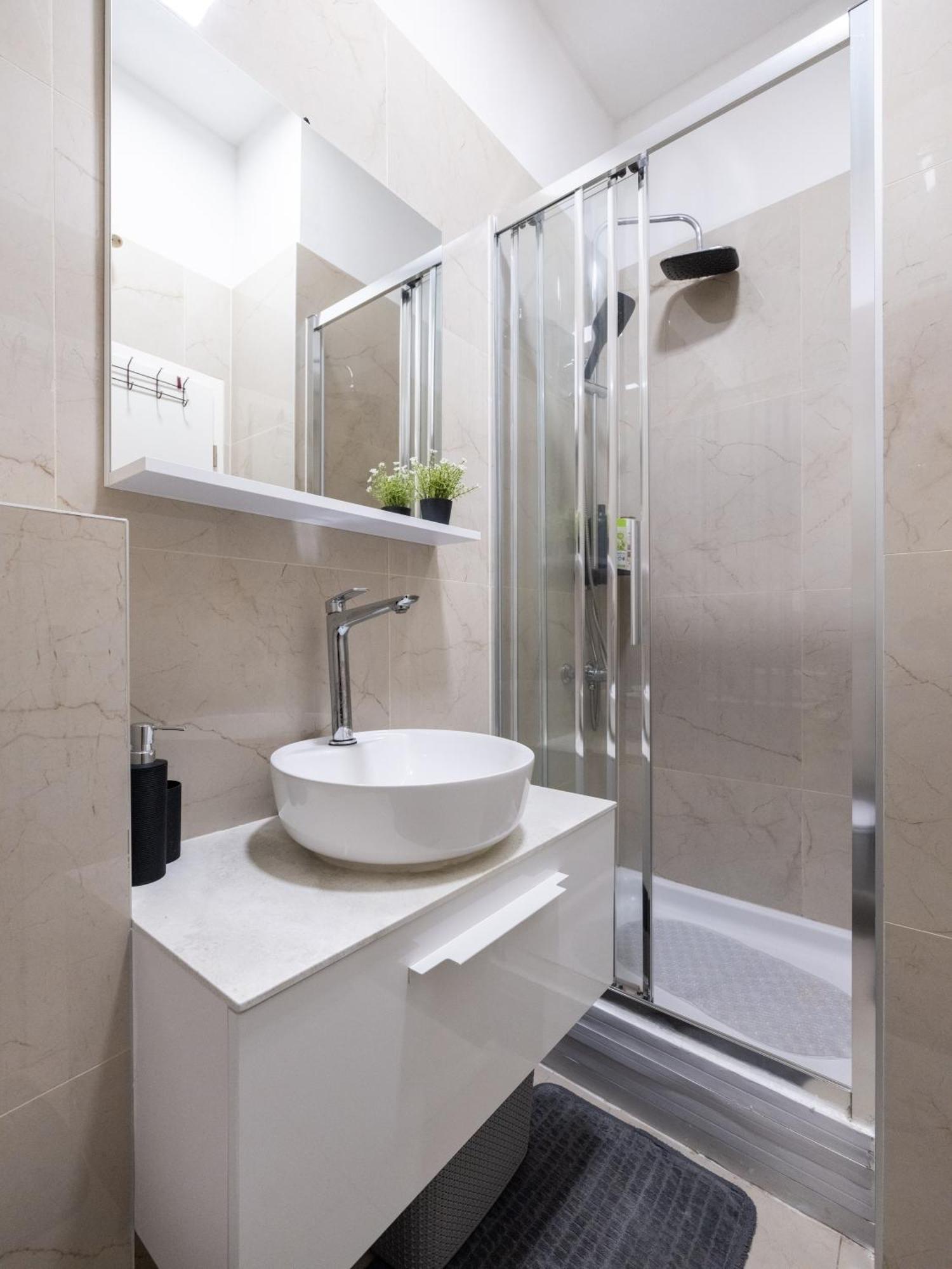 Apartment Tinel *